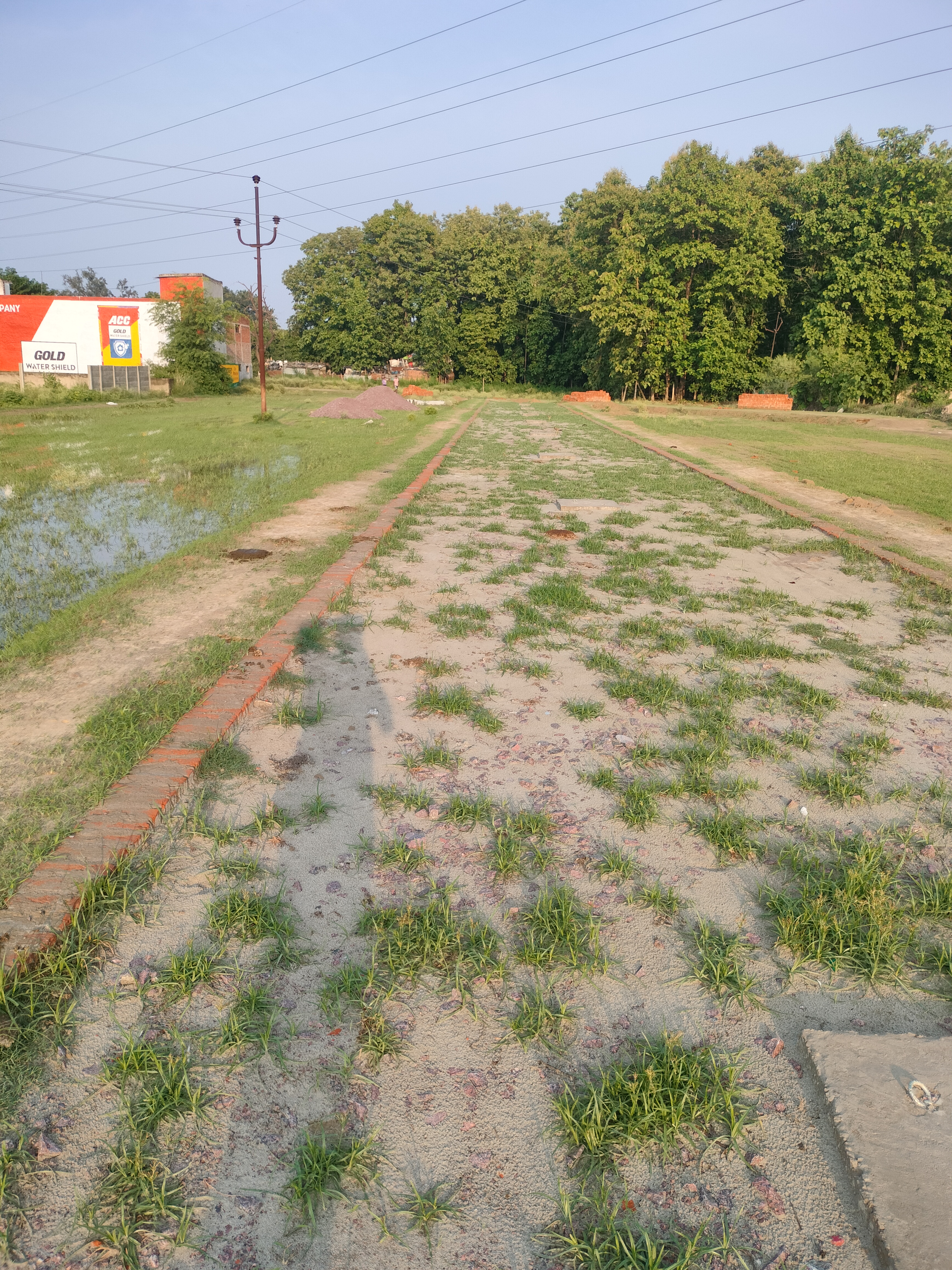 Plot For Sale in Sr Society 