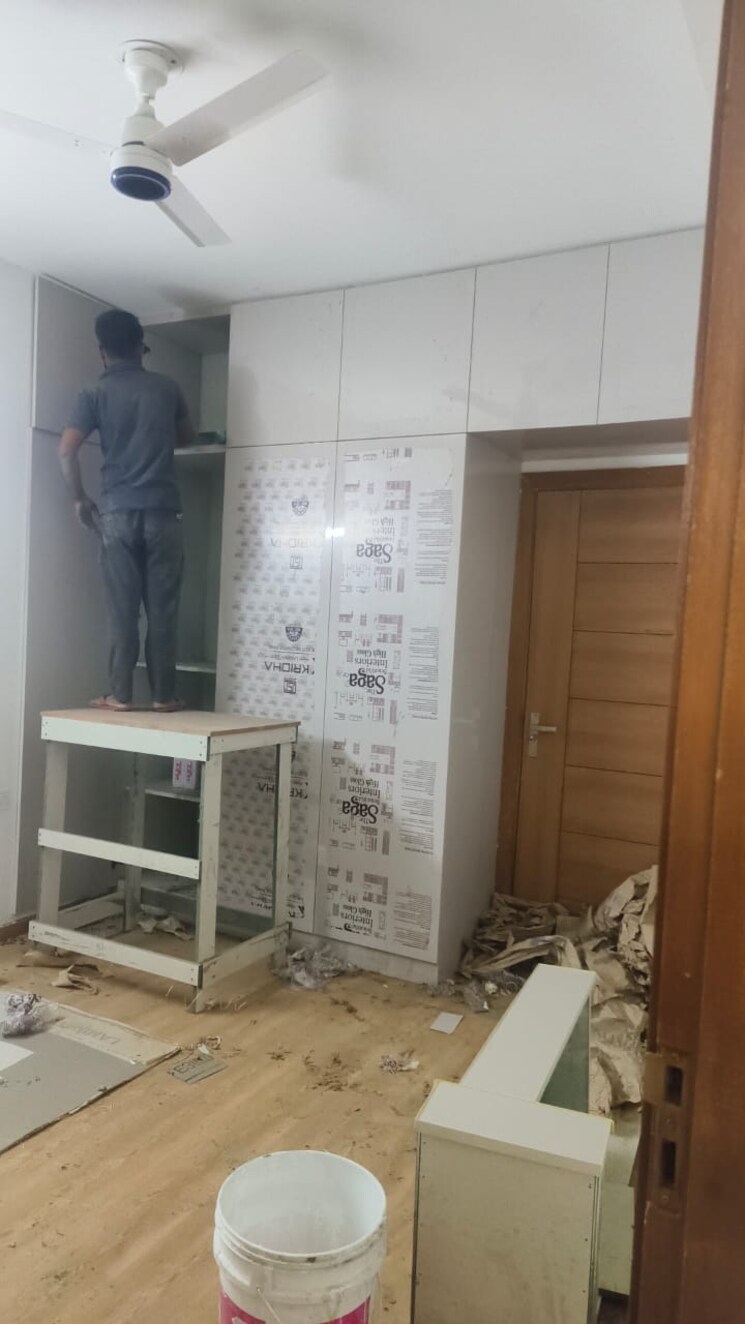 Living Room, tulip-yellow 3 Bedroom 1704 Sq.Ft. Apartment In Sector 69 Gurgaon 8912350