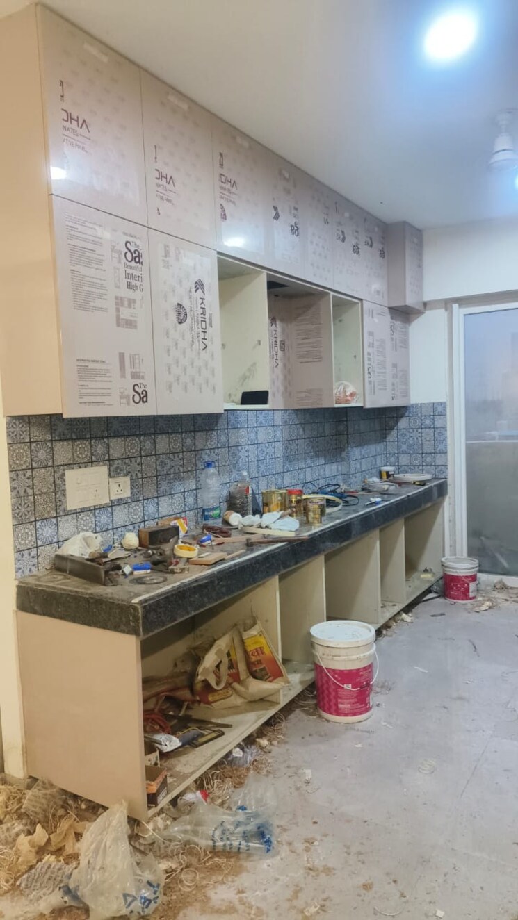 Kitchen, tulip-yellow 3 Bedroom 1704 Sq.Ft. Apartment In Sector 69 Gurgaon 8912350