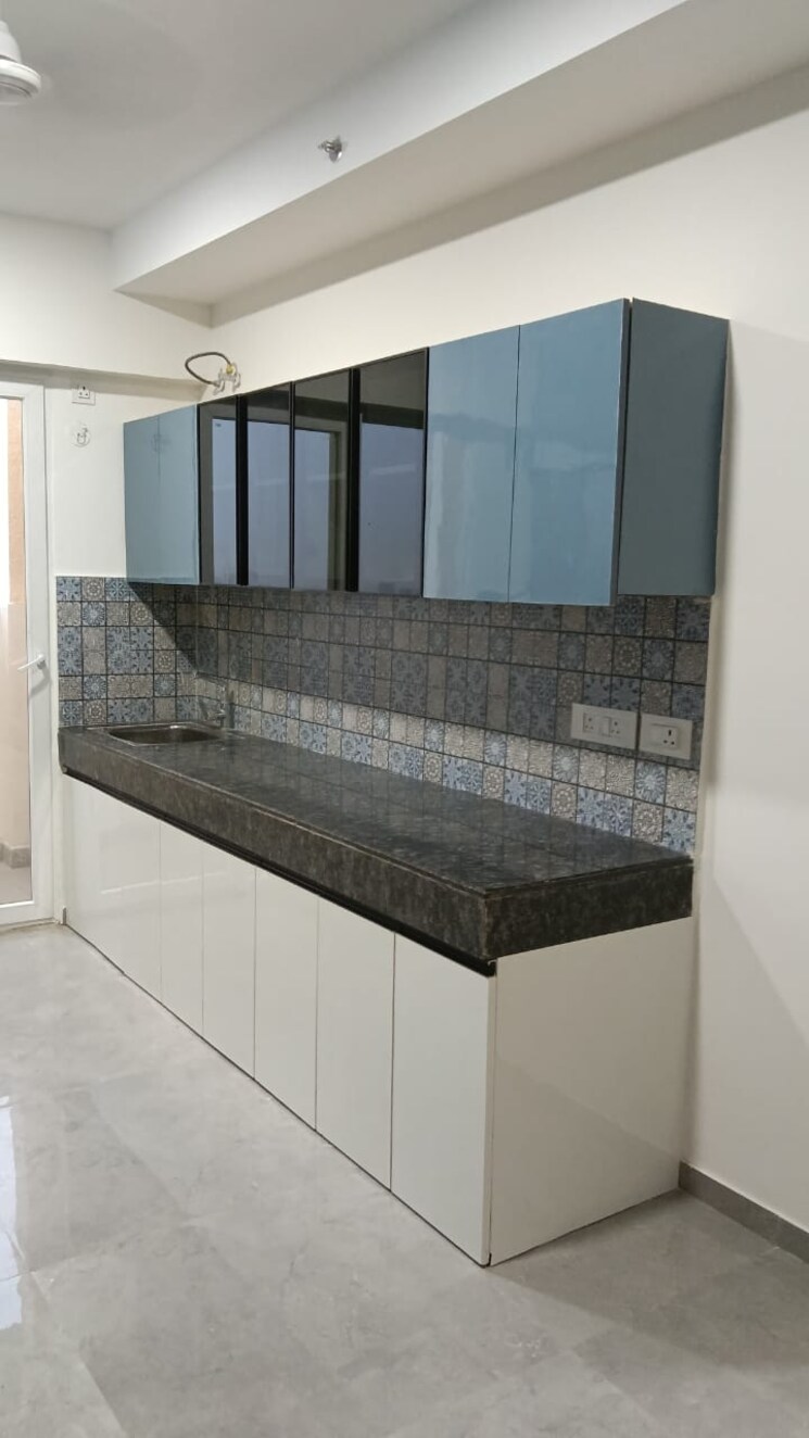 Kitchen, tulip-yellow 3 Bedroom 1704 Sq.Ft. Apartment In Sector 69 Gurgaon 8912350