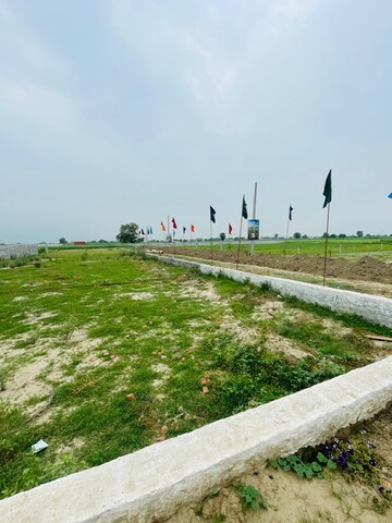 Plot Area in  Plot at Delhi Meerut Expressway – for Sale