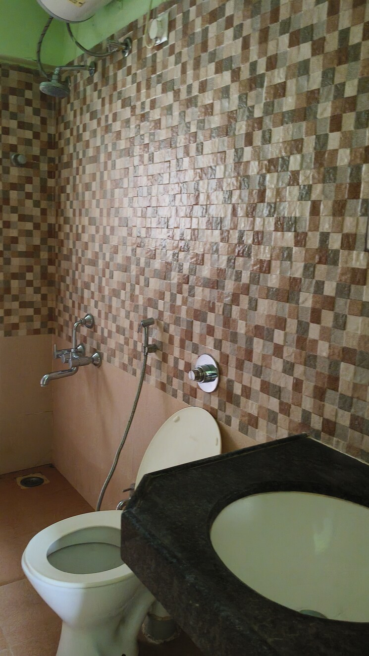 Bathroom, vilas-yashwin 2 Bedroom 1000 Sq.Ft. Apartment In Sus Pune 8912505