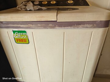 Furnished Amenities in 2 BHK Apartment at Yashraaj Park, Ghodbunder Road – for Rent