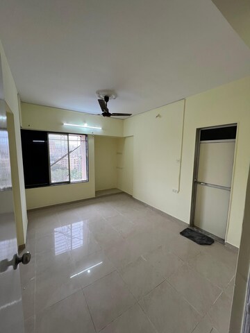 2 BHK Apartment For Rent in Gaurav Garden I, Kandivali West