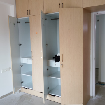 Room in 2 BHK Apartment at Orchid Woods, Hennur Road – for Rent