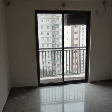 Room in 2 BHK Apartment at Orchid Woods, Hennur Road – for Rent