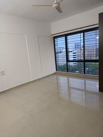 Room in 2 BHK Apartment at Eden Garden CHS, Viman Nagar – for Rent