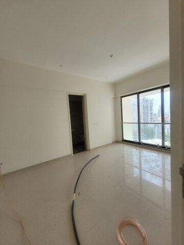 Room in 3 BHK Apartment at Matunga West – for Rent