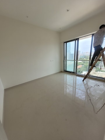 Room in 3 BHK Apartment at Matunga West – for Rent
