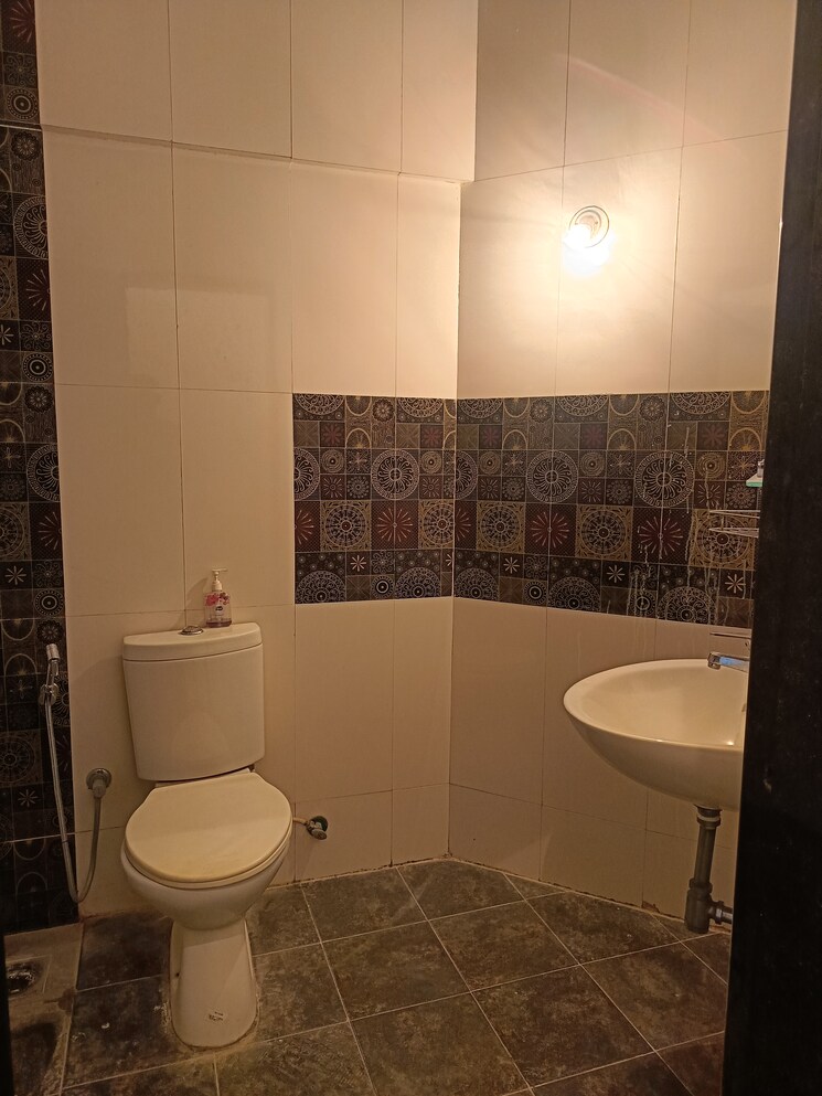 Bathroom, eden-garden-chs 2 Bedroom 1050 Sq.Ft. Apartment In Viman Nagar Pune 8912538