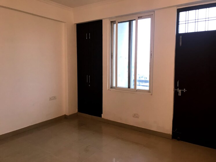 Room, gomti nagar 3 Bedroom 1700 Sq.Ft. Apartment In Gomti Nagar Lucknow 8912553