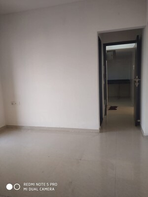 Room in 1 BHK Apartment at Squarefeet Ace Square, Ghodbunder Road – for Sale