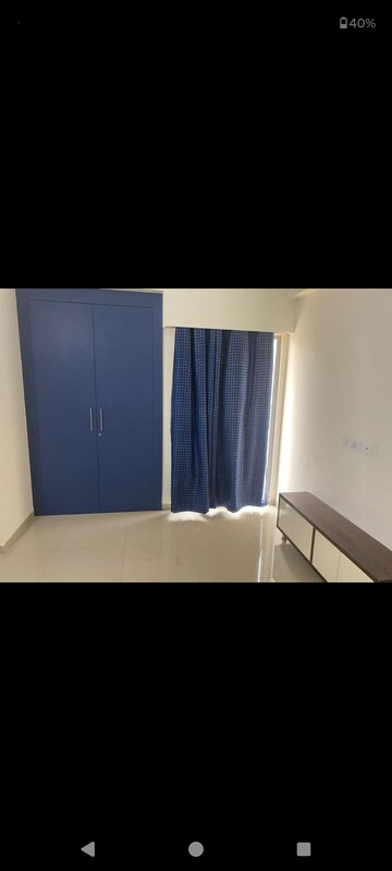 Room in 3 BHK Apartment at Gulshan Bellina, Sector 16 Greater Noida – for Rent