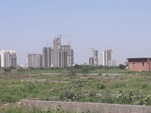  Plot For Sale in Sector 150