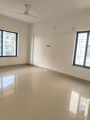 Room in 3 BHK Apartment at Kumar Sophronia, Kalyani Nagar – for Sale