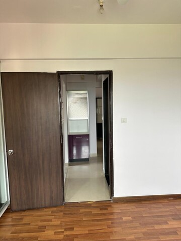 Room in 2.5 BHK Apartment at Lodha Casa Royale, Balkum Pada – for Sale