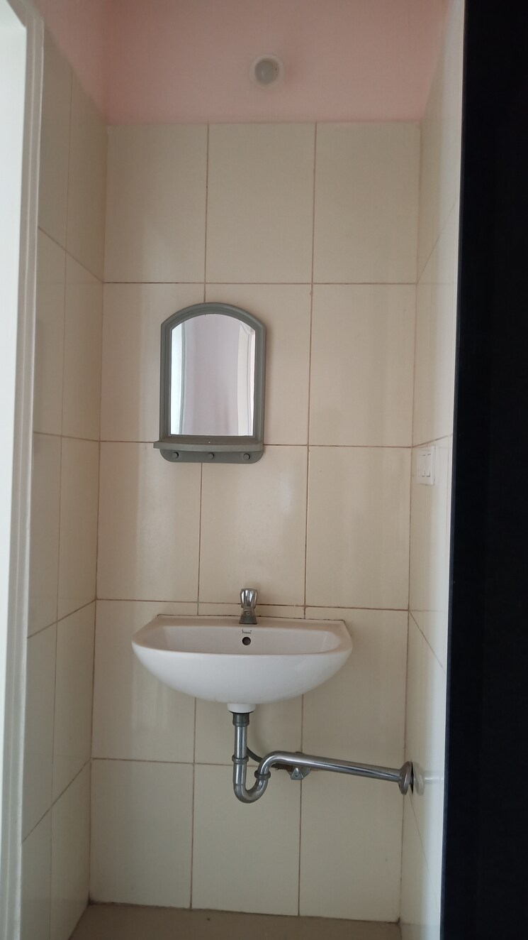Bathroom, nanded-city-sarang 2 Bedroom 872 Sq.Ft. Apartment In Nanded Pune 8912668