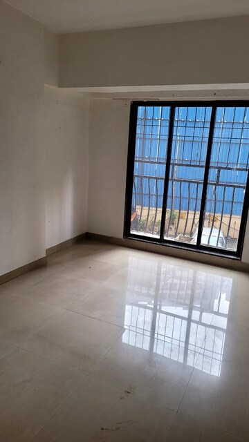Room in 3 BHK Apartment at New Sumangal CHS, Chunabhatti – for Rent