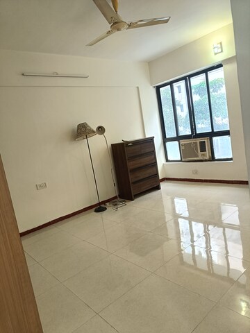 Room in 2 BHK Apartment at Konark Splendour, Kalyani Nagar – for Rent
