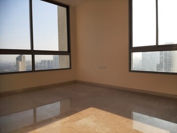 Room in 2 BHK Apartment at Piramal Vaikunth, Balkum Pada – for Sale