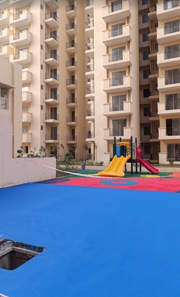 2 BHK Apartment For Rent in MRG The Balcony, Sector 93