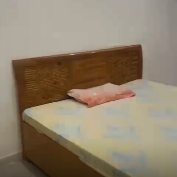 Bedroom in 4 BHK Independent House at Super MIG, Sector 92 – for Rent