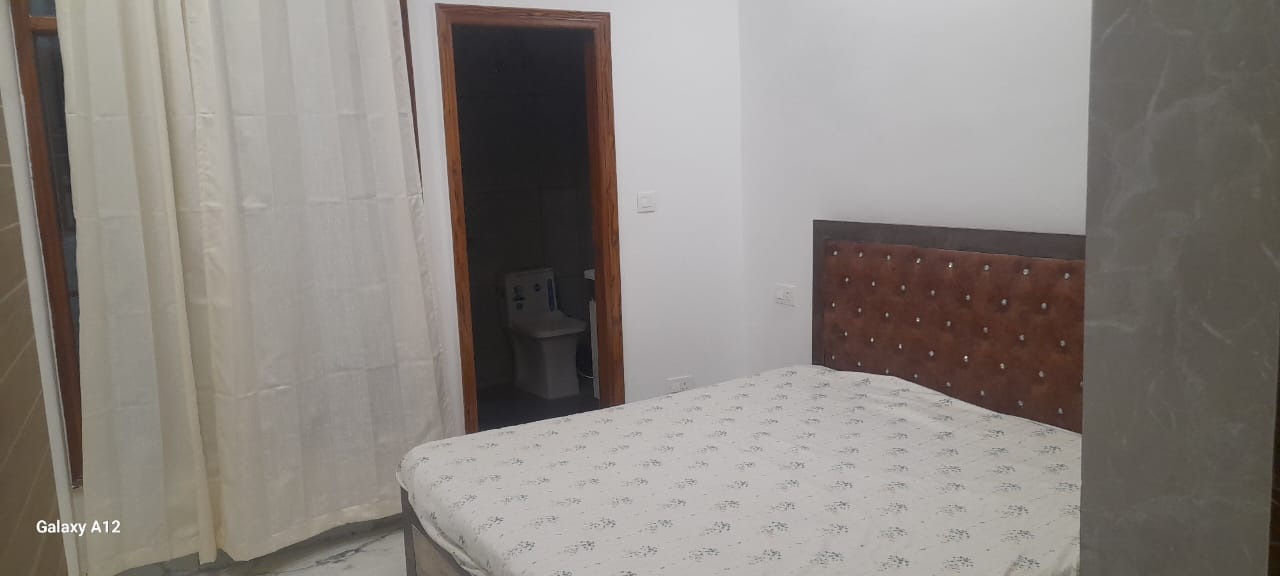 2 BHK Apartment For Rent in Dhakoli