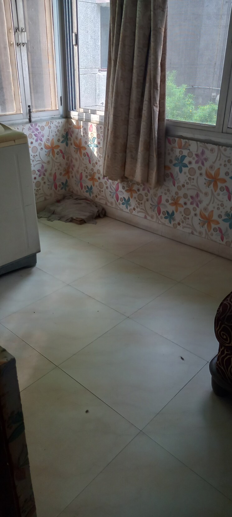 Balcony, vidhi-apartment-ip-extension 2 Bedroom 950 Sq.Ft. Apartment In Ip Extension Delhi 8912912