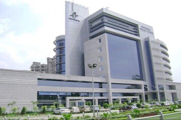  Office Space For Sale in Universal Trade Tower, Sector 49
