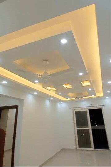 Furnished Amenities in 3 BHK Apartment at Nirala Aspire, Sector 16 Greater Noida – for Rent