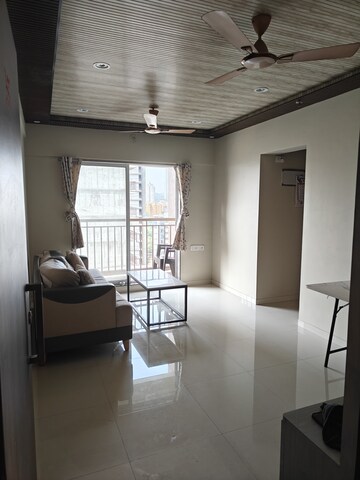 Kitchen in 1.5 BHK Apartment at Metropolis Aquaris Phase 2, Kasarvadavali – for Sale