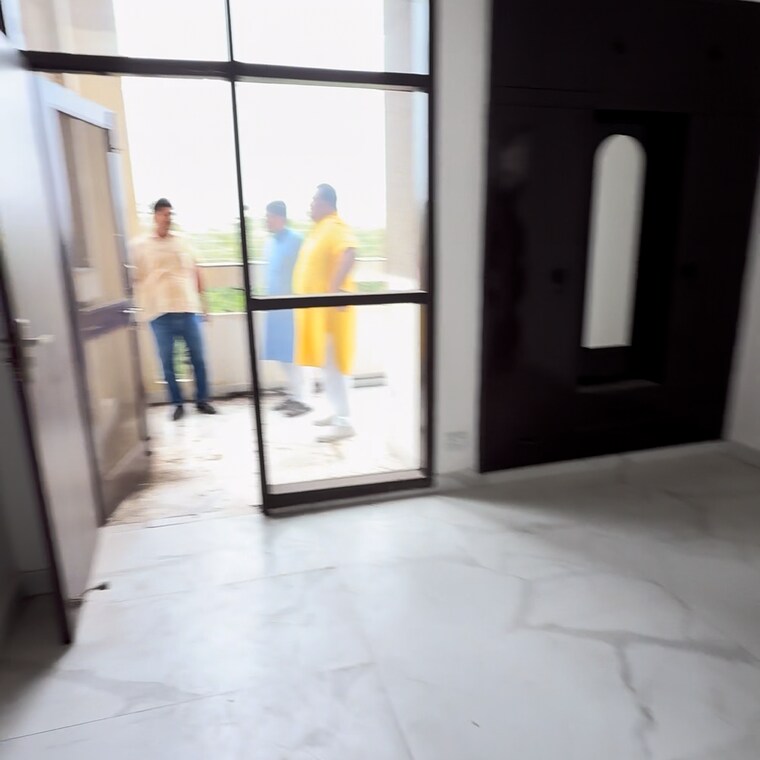 Room, sector 4 dwarka 3.5 Bedroom 1550 Sq.Ft. Apartment In Sector 4 Dwarka Delhi 8912930