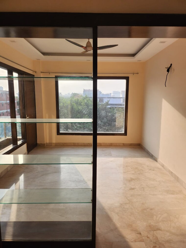 Room, ansal-plaza-sector-23 3 Bedroom 1600 Sq.Ft. Builder Floor In Sector 23 Gurgaon 8912971