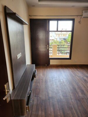 Room in 3 BHK Builder Floor at Ansal Plaza Sector-23, Sector 23 – for Sale