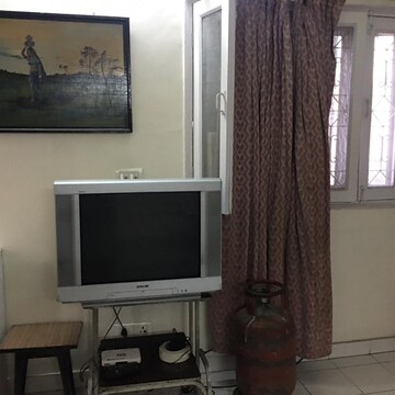 Living Room in 2 BHK Apartment at RWA Apartments Sector 37, Arun Vihar – for Rent