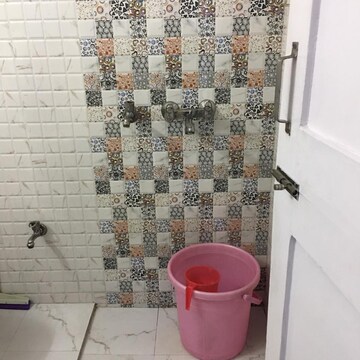 Bathroom in 2 BHK Apartment at RWA Apartments Sector 37, Arun Vihar – for Rent