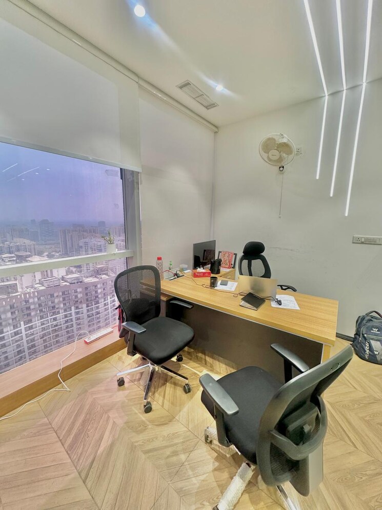 Team Area, advant-navis-business-park Commercial Office Space 1056 Sq.Ft. In Sector 142 Noida 8913004