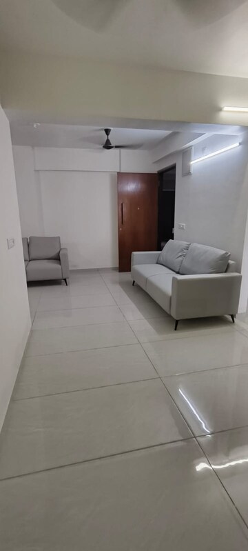 Living Room in 3 BHK Apartment at Shela – for Rent