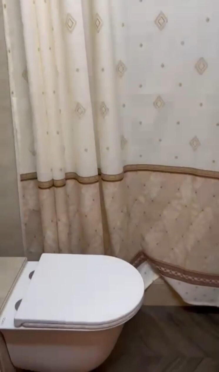 Bathroom, ravi-estate 2 Bedroom 1040 Sq.Ft. Apartment In Pokhran Road No One Thane 8913030