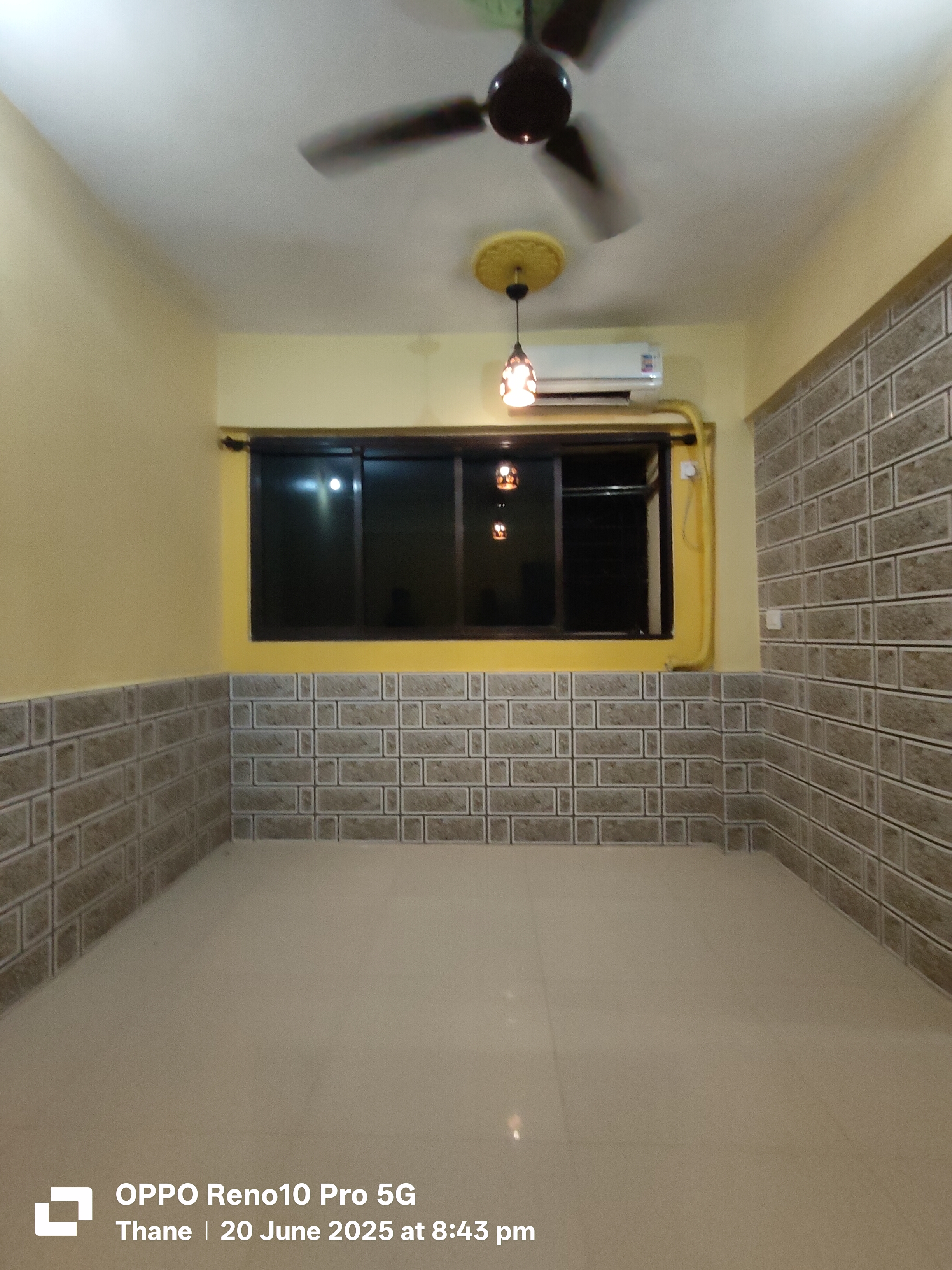 1 Rk+ Pooja Room Apartment For Rent in Sai Ashirwad Apartment kalwa