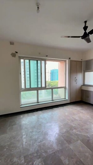 Room in 3 BHK Apartment at Hiranandani Meadows, Manpada – for Sale