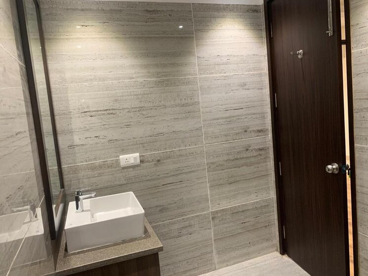 Bathroom, south city 1 4 Bedroom 358 Sq.Yd. Builder Floor In South City 1 Gurgaon 8913054