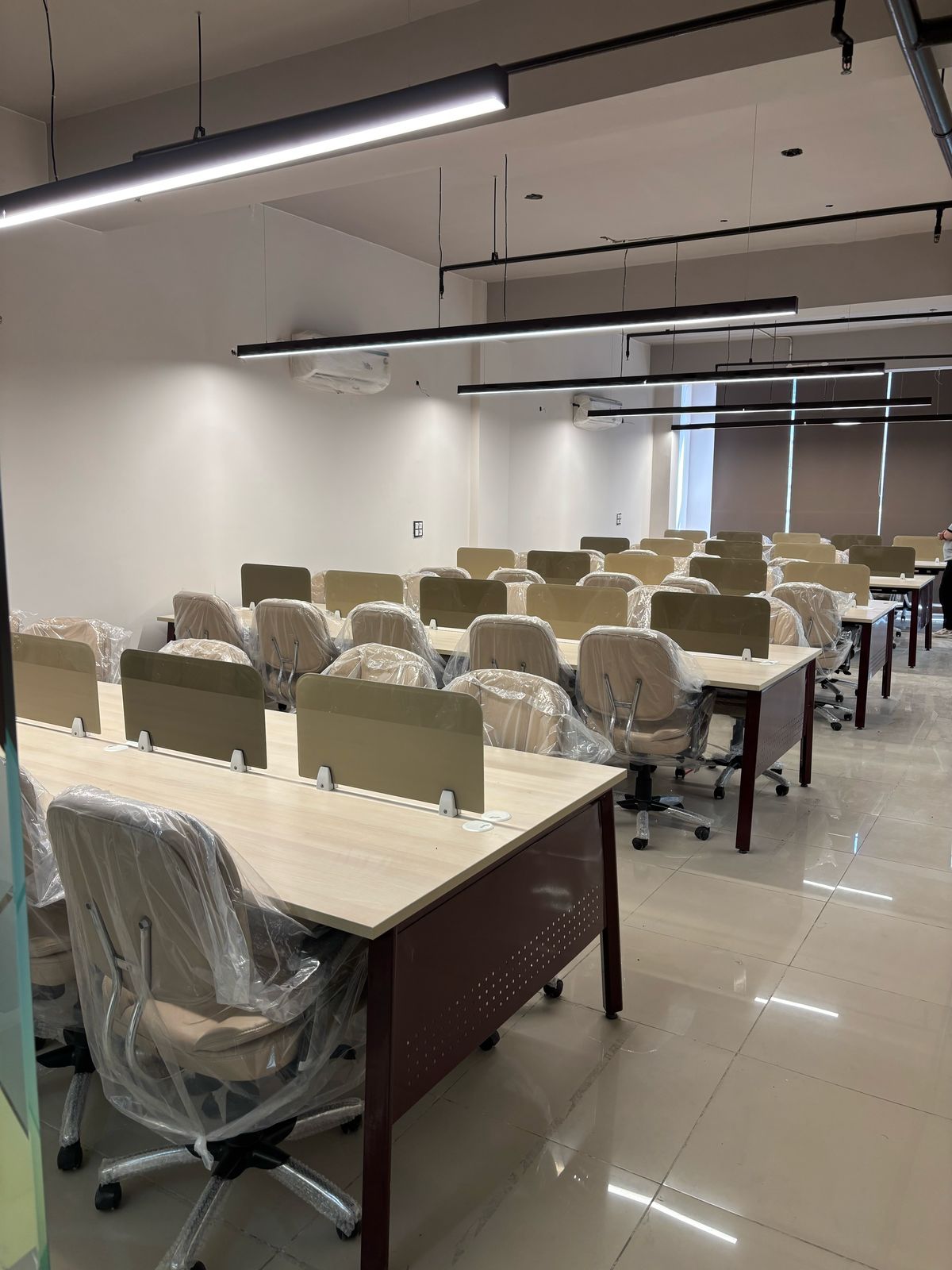 Office Space For Rent in Sector 4