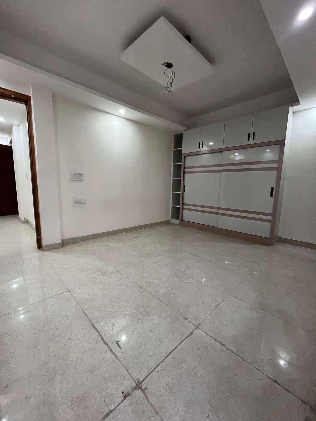 4 BHK 195 Sq.Yd. Apartment in Dwarika Raj Garden City