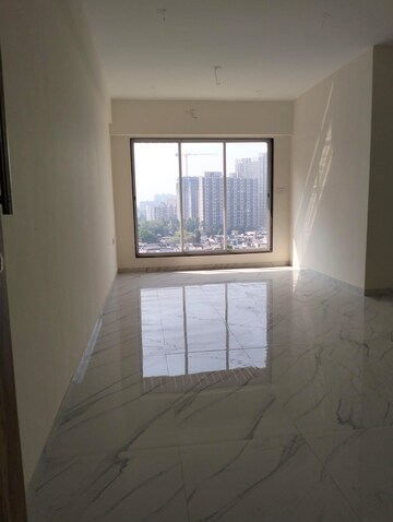 Room in 2 BHK Apartment at Kandivali West – for Rent
