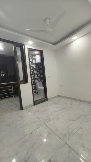 2 BHK Builder Floor For Sale in Govindpuri