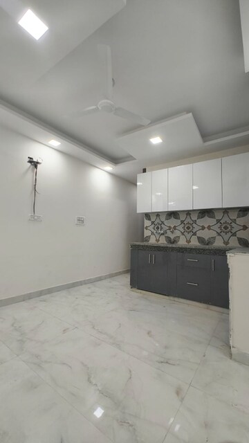 Room in 2 BHK Builder Floor at Govindpuri – for Sale