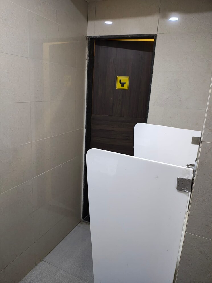 undefined, crescent-solitaire Commercial Office Space 6000 Sq.Ft. In Sakinaka Mumbai 8913222