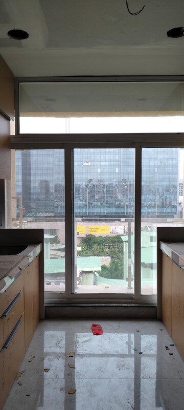 Room in 3 BHK Apartment at Seawoods Sector 40 – for Rent