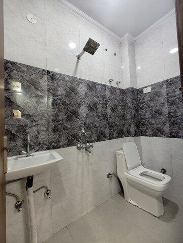 Bathroom in 2 BHK Builder Floor at Govindpuri – for Rent